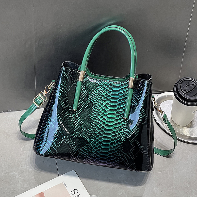 2025 New Designer Snake Leathe - Interior Design High End recension och pris