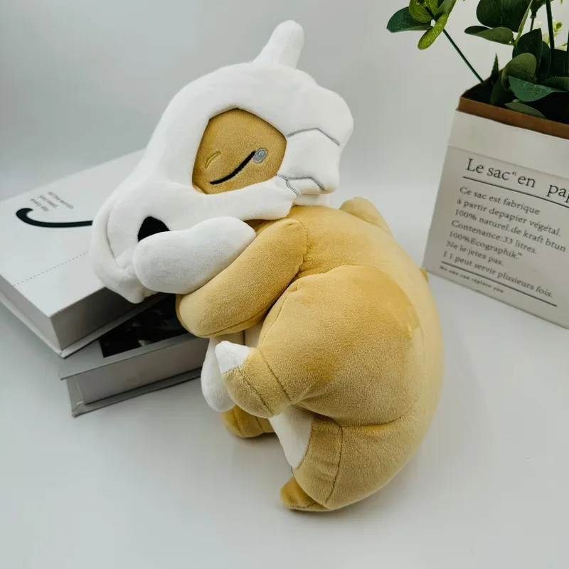 30cm Anime Sleeping Cubone Din - Throw Pillow recension och pris