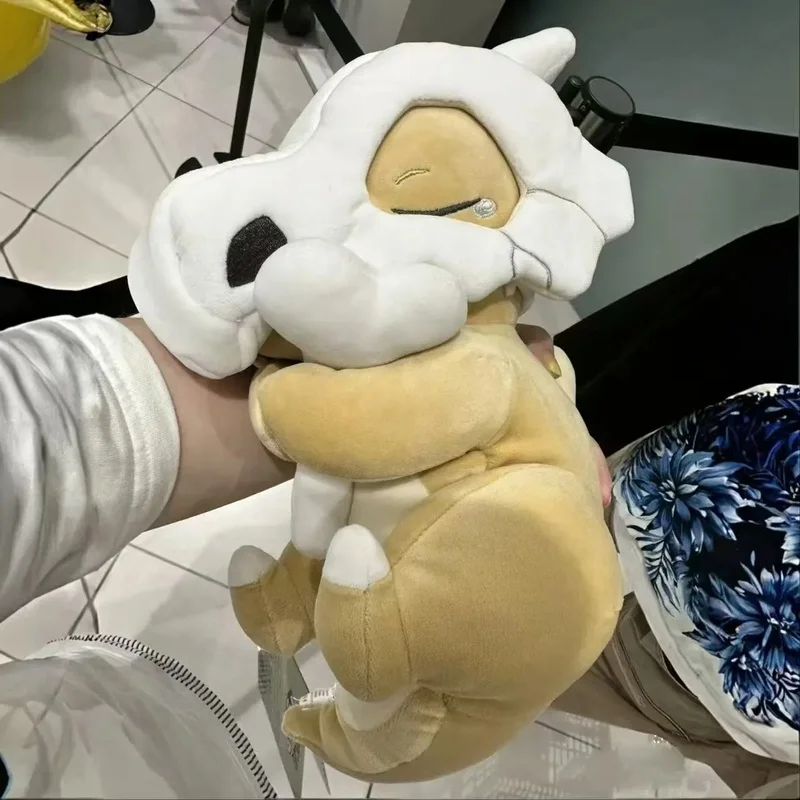 30cm Anime Sleeping Cubone Din - Throw Pillow recension och pris